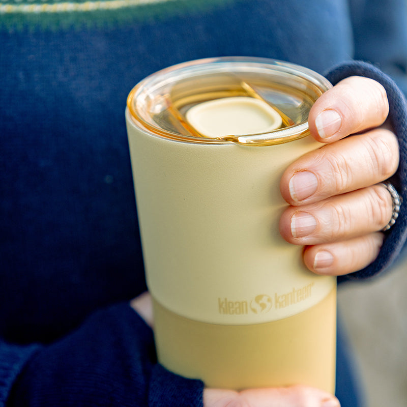 daily-on-the-go-set-s3 16oz_rise_tumbler_wax_yellow_closeup_hand_lid_square.jpg