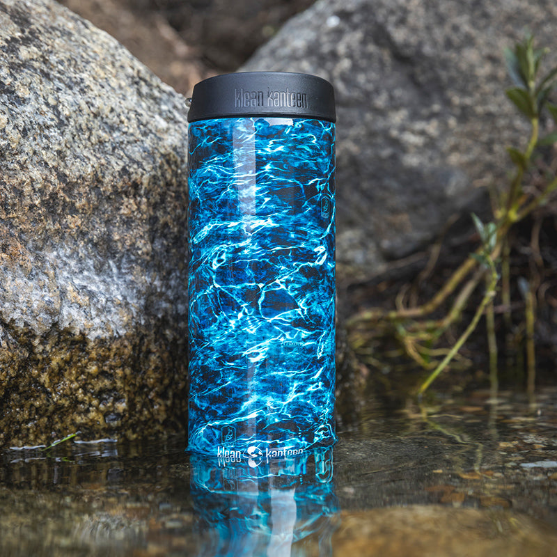 16oz-tkwide-with-cafe-cap-mossy-oak-u5 16oz_tumbler_mossyoak_bass_cafe_water_closeup_square.jpg