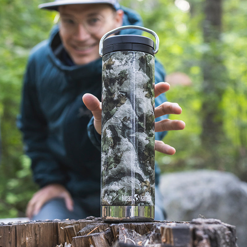 20oz-tkwide-with-twist-cap-mossy-oak-m8 20oz_bottle_twist_mossyoak_terragila_closeup_square.jpg