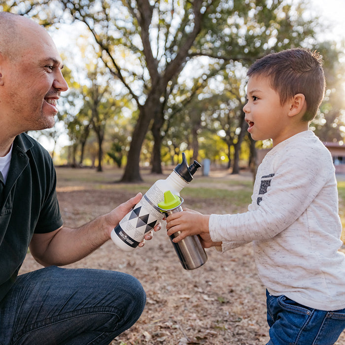 classic-kid-sippy-cap-h0 K12CNSIPPY-BS-sippy_cap_dad_lifestyle.jpg