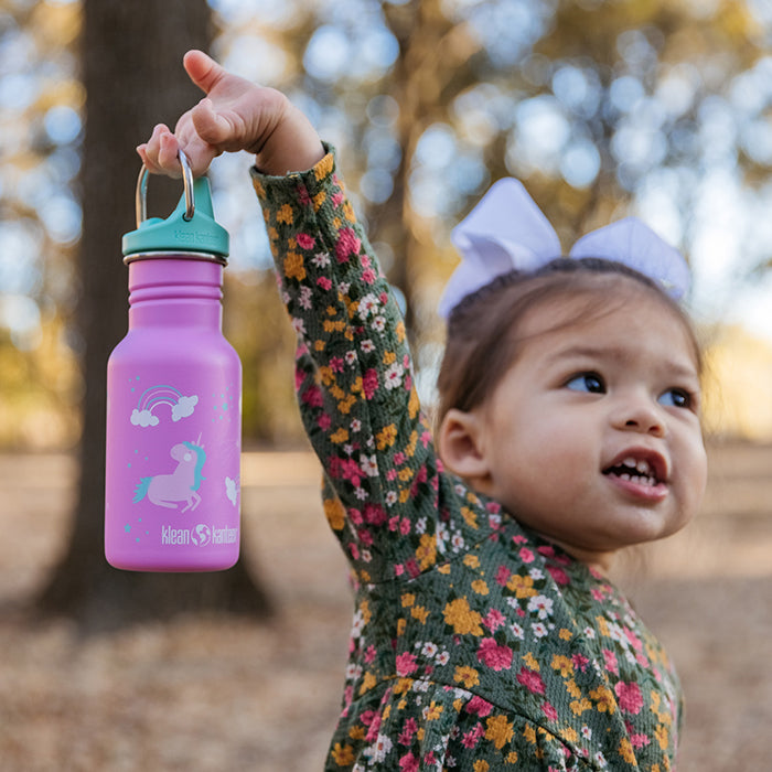 classic-kid-sippy-cap-h0 K12CNSIPPY-UN-kids_bottle_unicorn_lifestyle.jpg