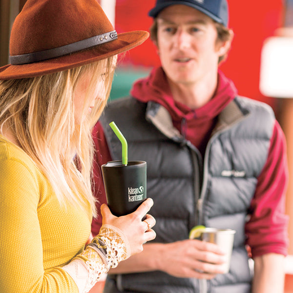 tumbler-straw-lid-with-straw-j4 K16VSSC-SB-guy-girl_style_9a499e23-5b7a-4a0d-b42e-d1b4b02627b2.jpg