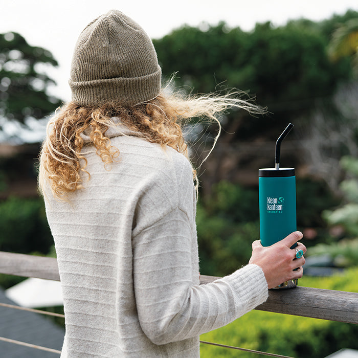 tkwide-straw-cap-r7 K20TKWPCC-EB-20pz-bottle-straw-cap_lifestyle.jpg