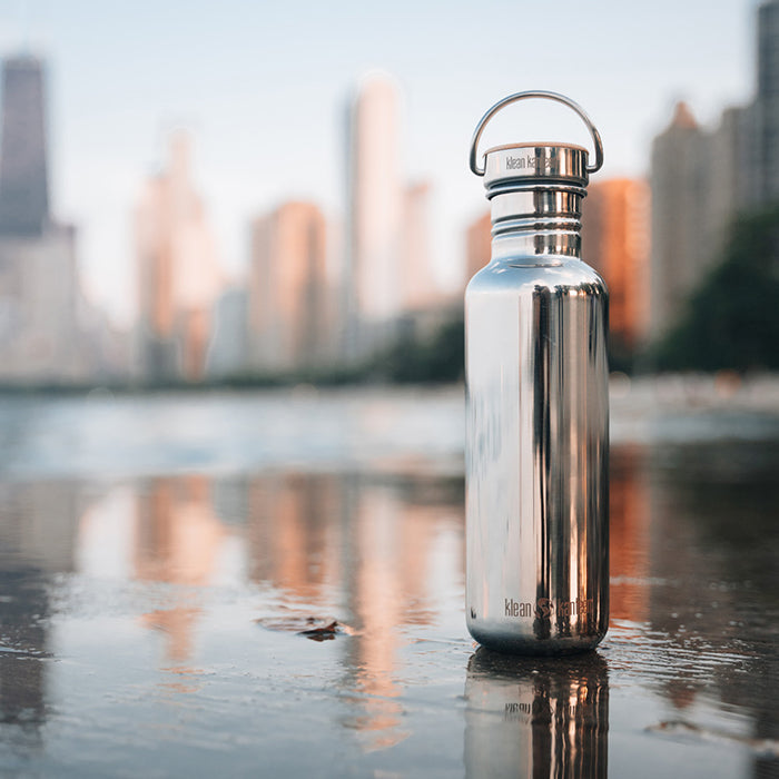 27oz-reflect-with-bamboo-cap-u9 K27SSLRF-MS-BAMBOO_reflecttion_bottle_lifestyle.jpg