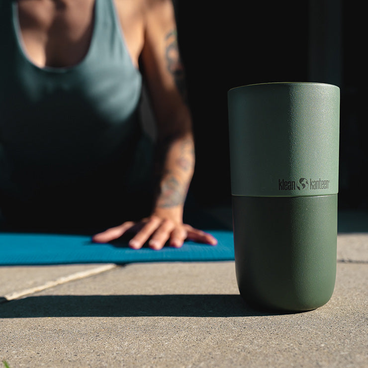 smoothie-set-u5 smoothie_kit_rise_tumbler_seaspray_closeup.jpg