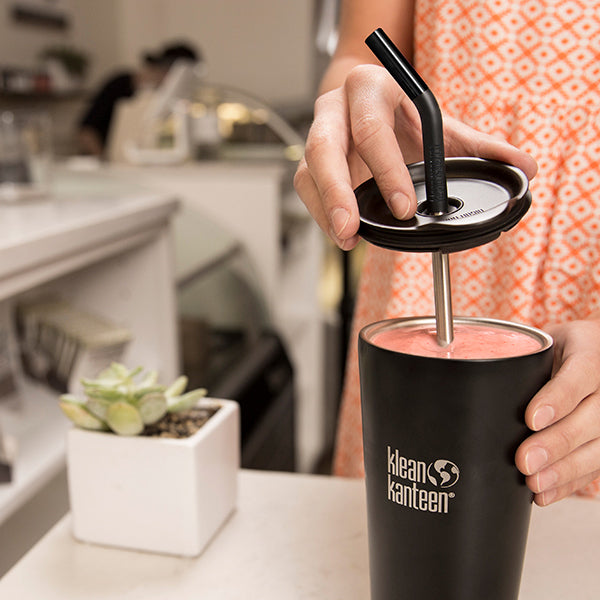 tumbler-straw-lid-with-straw-j4 steel_straw_smoothie-At-Counter-With-Lid_lifestyle_a071dbd2-9fd8-4eea-b04c-2a3732ff8612.jpg