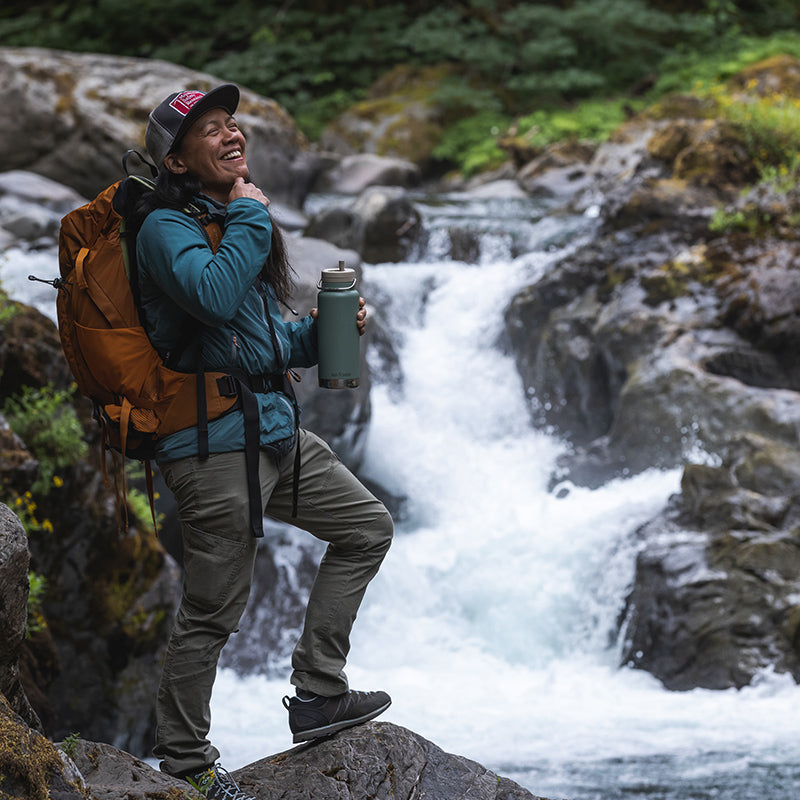 32oz-tkwide-with-twist-cap-j4 tkwide_32oz_insulated_bottle_twist_backpack_river_guy_square.jpg